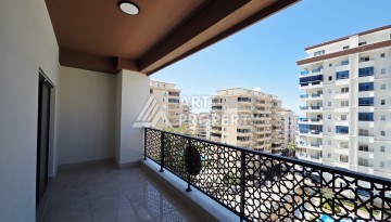 Большая квартира 1+1, 70 кв.м. Премиум резиденция в Махмутларе - Ракурс 4