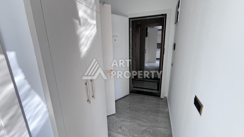 Квартира 1+1 в престижной резиденции Тосмура в 150 метрах от моря - Ракурс 8