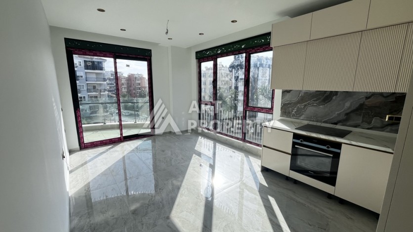 Квартира 1+1 в престижной резиденции Тосмура в 150 метрах от моря - Ракурс 10