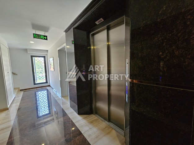 Квартира 1+1 в престижном жилом комплексе в центре Алании, 60 кв.м. - Ракурс 12