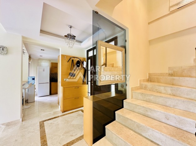 Отдельно стоящая вилла 3+1 с личным бассейном в уникальном курортном комплексе района Каргыджак - Ракурс 6