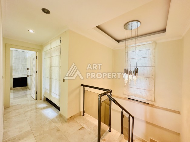 Отдельно стоящая вилла 3+1 с личным бассейном в уникальном курортном комплексе района Каргыджак - Ракурс 7