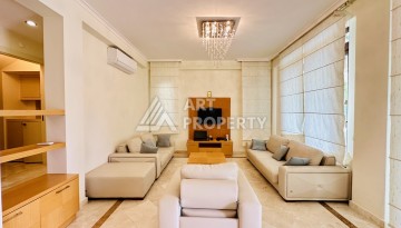 Отдельно стоящая вилла 3+1 с личным бассейном в уникальном курортном комплексе района Каргыджак - Ракурс 14