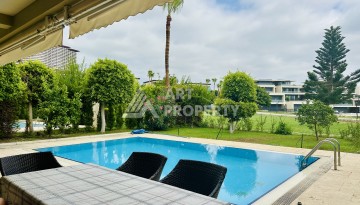 Отдельно стоящая вилла 3+1 с личным бассейном в уникальном курортном комплексе района Каргыджак - Ракурс 22