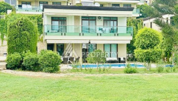 Отдельно стоящая вилла 3+1 с личным бассейном в уникальном курортном комплексе района Каргыджак - Ракурс 29