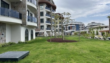 Доступная квартира 1+1 в элитном комплексе района Оба с лицензией на суточную аренду - Ракурс 12