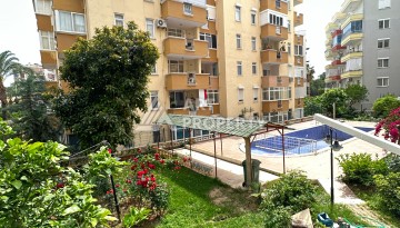 Бюджетная квартира 2+1 в районе Тосмур, всего 300 метров от моря - Ракурс 1