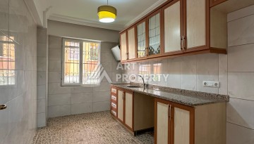 Бюджетная квартира 2+1 в районе Тосмур, всего 300 метров от моря - Ракурс 12