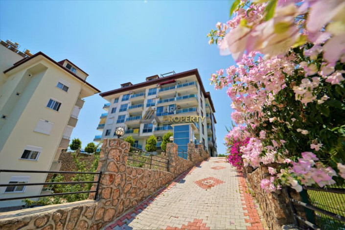 Пентхаус 2+1 с видом на Средиземное море и Торосские горы в Кестель, 140 м2 - Ракурс 2