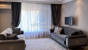 Просторная меблированная квартира 2+1 в районе Оба в 150 метрах от моря - Ракурс 2