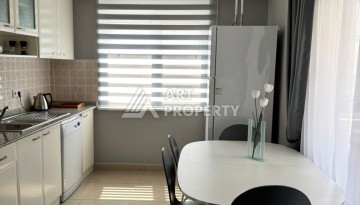 Просторная меблированная квартира 2+1 в районе Оба в 150 метрах от моря - Ракурс 3