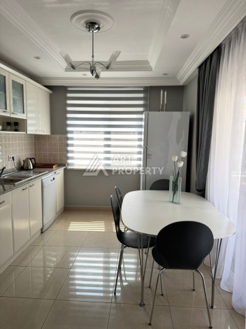 Просторная меблированная квартира 2+1 в районе Оба в 150 метрах от моря - Ракурс 2