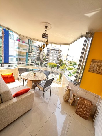 Просторная меблированная квартира 2+1 в районе Оба в 150 метрах от моря - Ракурс 30