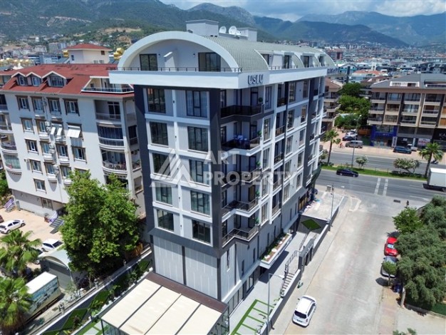 Квартира 1+1 с панорамным остеклением и открытыми видами на город, в комплексе 2024 года - Ракурс 6