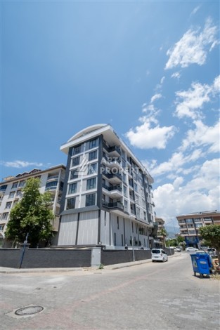 Квартира 1+1 с панорамным остеклением и открытыми видами на город, в комплексе 2024 года - Ракурс 9