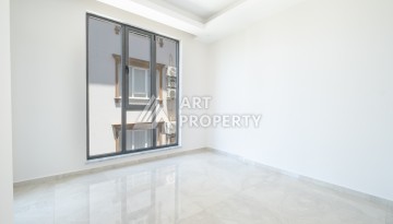 Квартира 1+1 с панорамным остеклением и открытыми видами на город, в комплексе 2024 года - Ракурс 12