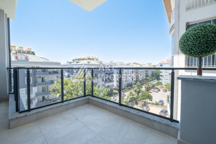 Квартира 1+1 с панорамным остеклением и открытыми видами на город, в комплексе 2024 года - Ракурс 26