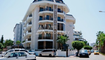 Квартира 1+1 в престижном комплексе района Оба в 200 метрах от моря - Ракурс 1