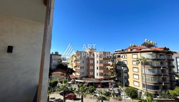 Квартира 1+1 в престижном комплексе района Оба в 200 метрах от моря - Ракурс 4