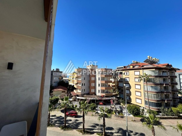 Квартира 1+1 в престижном комплексе района Оба в 200 метрах от моря - Ракурс 3