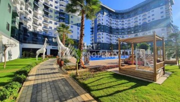 Квартира 1+1 в элитной резиденции, 55 кв.м. Махмутлар, Алания - Ракурс 2