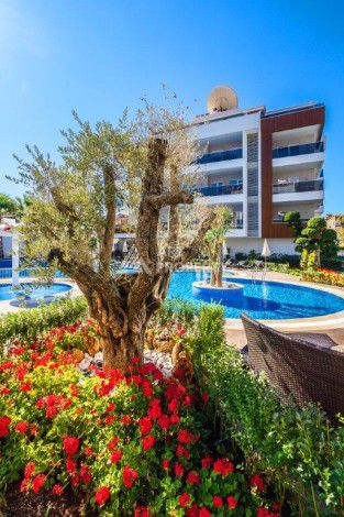 Квартира 2+1 в элитной резиденции, 115 кв.м. Тосмур, Алания - Ракурс 8