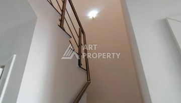 Дуплекс 3+1 с видом на море в Махмутларе, 150 кв.м. - Ракурс 30