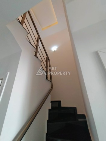 Дуплекс 3+1 с видом на море в Махмутларе, 150 кв.м. - Ракурс 29