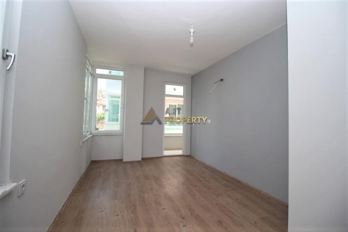 Пятикомнатный дуплекс с садом у реки Дим в районе Кестель, 220м2 - Ракурс 19