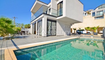 Современная вилла 3+1 с личным бассейном и панорамным видом на море в Каргыджаке - Ракурс 1