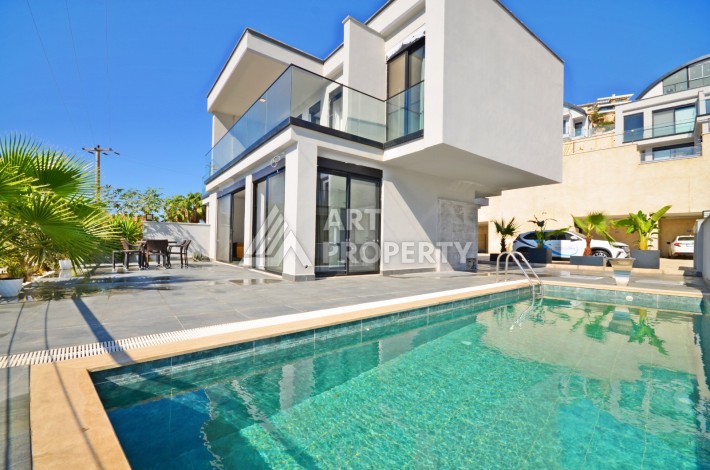 Современная вилла 3+1 с личным бассейном и панорамным видом на море в Каргыджаке - Ракурс 0
