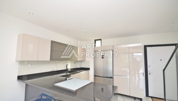 Современная вилла 3+1 с личным бассейном и панорамным видом на море в Каргыджаке - Ракурс 2