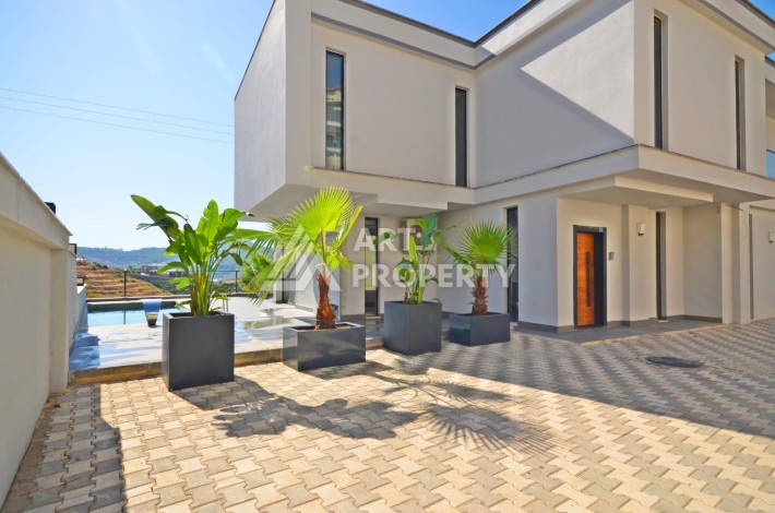 Современная вилла 3+1 с личным бассейном и панорамным видом на море в Каргыджаке - Ракурс 19