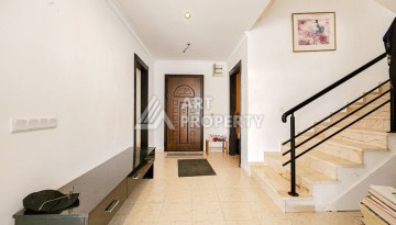 Просторная вилла 4+1 в Каргыджаке с красивыми видами и большой зелёной территорией комплекса - Ракурс 16