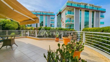 Просторная вилла 4+1 в Каргыджаке с красивыми видами и большой зелёной территорией комплекса - Ракурс 28