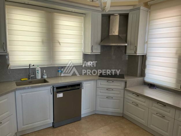 Вилла 3+1 в легендарном комплексе Gold City с панорамным видом на море и доступом к отельной инфраструктуре - Ракурс 3