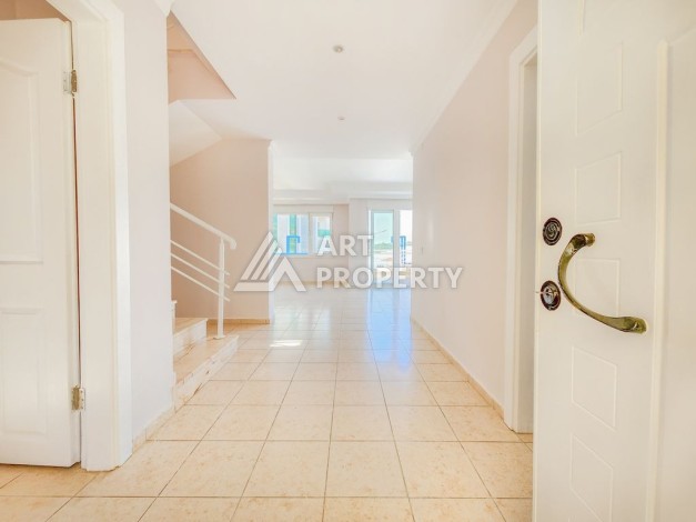 Просторная Квартира 4+1 в Каргыджаке, 260 кв.м. - Ракурс 4