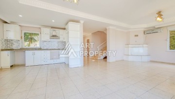 Просторная Квартира 4+1 в Каргыджаке, 260 кв.м. - Ракурс 13