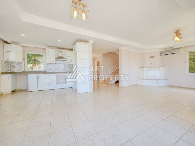 Просторная Квартира 4+1 в Каргыджаке, 260 кв.м. - Ракурс 12