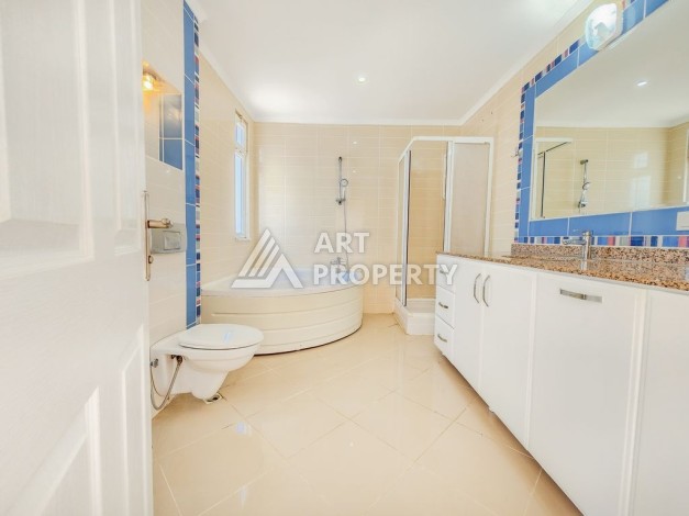 Просторная Квартира 4+1 в Каргыджаке, 260 кв.м. - Ракурс 17