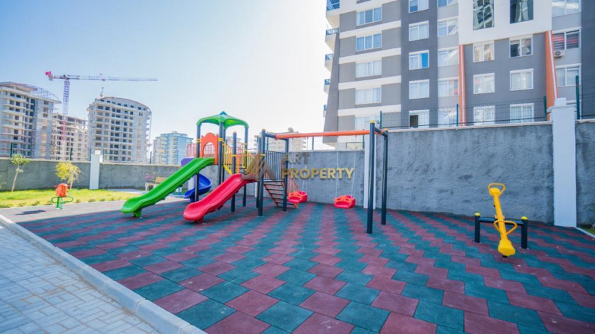 Квартира 4+1 в новом комплексе в тихом месте Махмутлара, 220 м2 - Ракурс 4