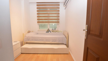 Уютная светлая трехкомнатная квартира в 300 метрах от пляжа Клеопатра, 90м2 - Ракурс 8