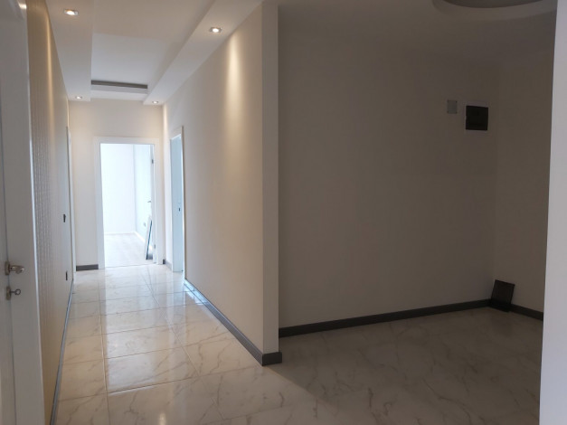 Квартира 4+1 в новом комплексе в тихом месте Махмутлара, 220 м2 - Ракурс 26