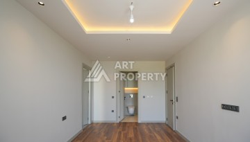 Вилла 3+1 с приватным бассейном и садом, 240 кв.м. Элитная недвижимость в Каргыджаке. - Ракурс 4