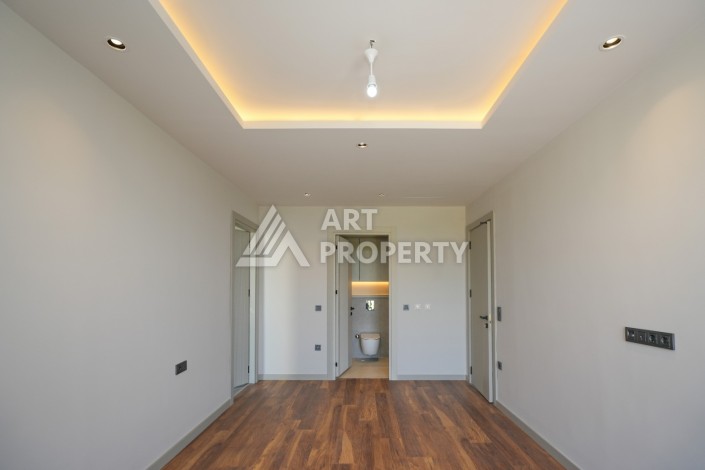 Вилла 3+1 с приватным бассейном и садом, 240 кв.м. Элитная недвижимость в Каргыджаке. - Ракурс 3