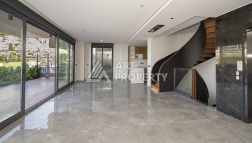 Вилла 3+1 с приватным бассейном и садом, 240 кв.м. Элитная недвижимость в Каргыджаке. - Ракурс 17