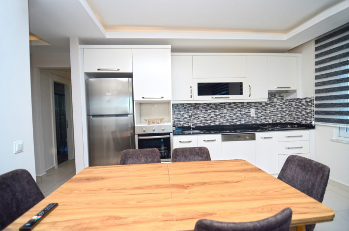 Четырехкомнатная квартира в современном комплексе в районе Махмутлар, Алания, 145 м2 - Ракурс 8