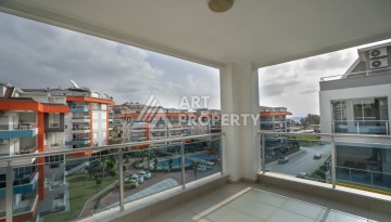 Двухуровневый пентхаус 2+1 в Кестеле всего в 200 метрах от моря - Ракурс 54