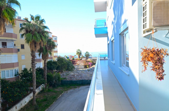 Четырехкомнатная квартира в современном комплексе в районе Махмутлар, Алания, 145 м2 - Ракурс 24