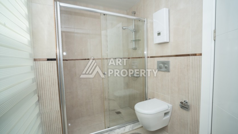 Двухуровневый пентхаус 2+1 в Кестеле всего в 200 метрах от моря - Ракурс 61